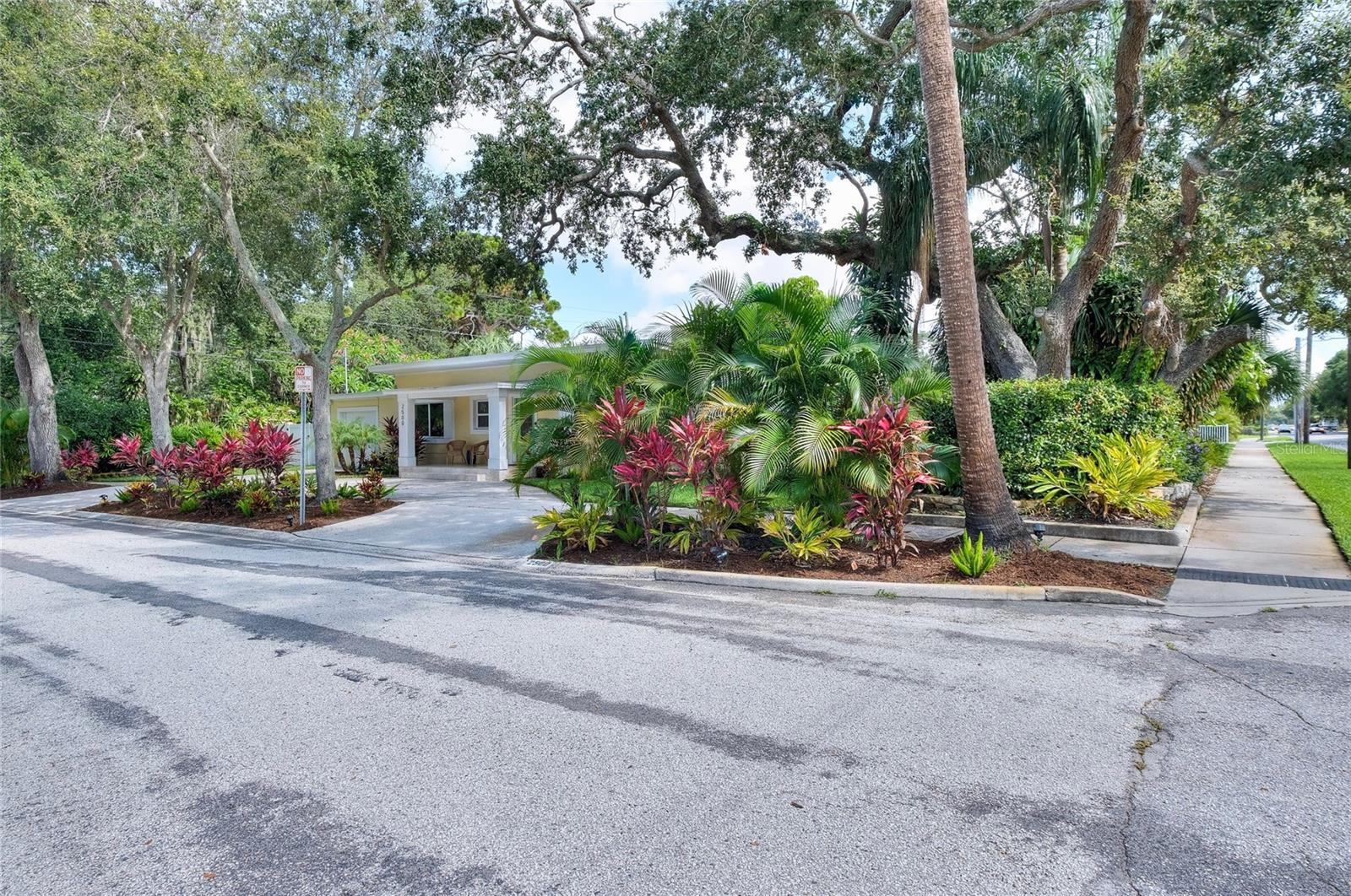 2500 PARK ST N, ST PETERSBURG, FL, 33710