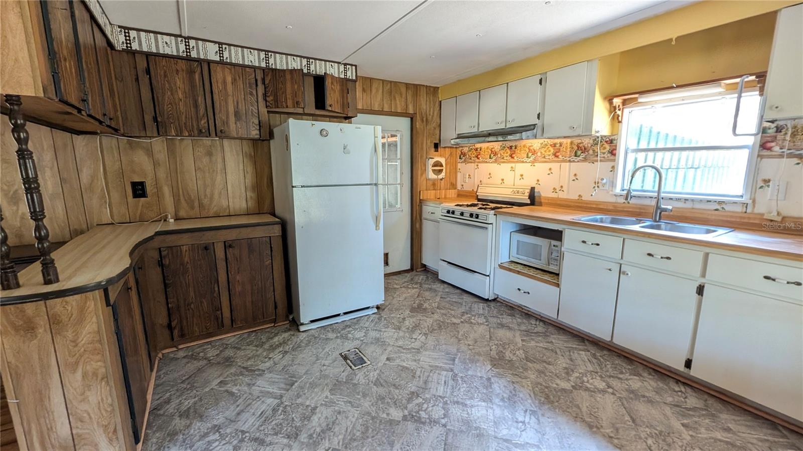 11291 SE 202ND LN, INGLIS, FL, 34449