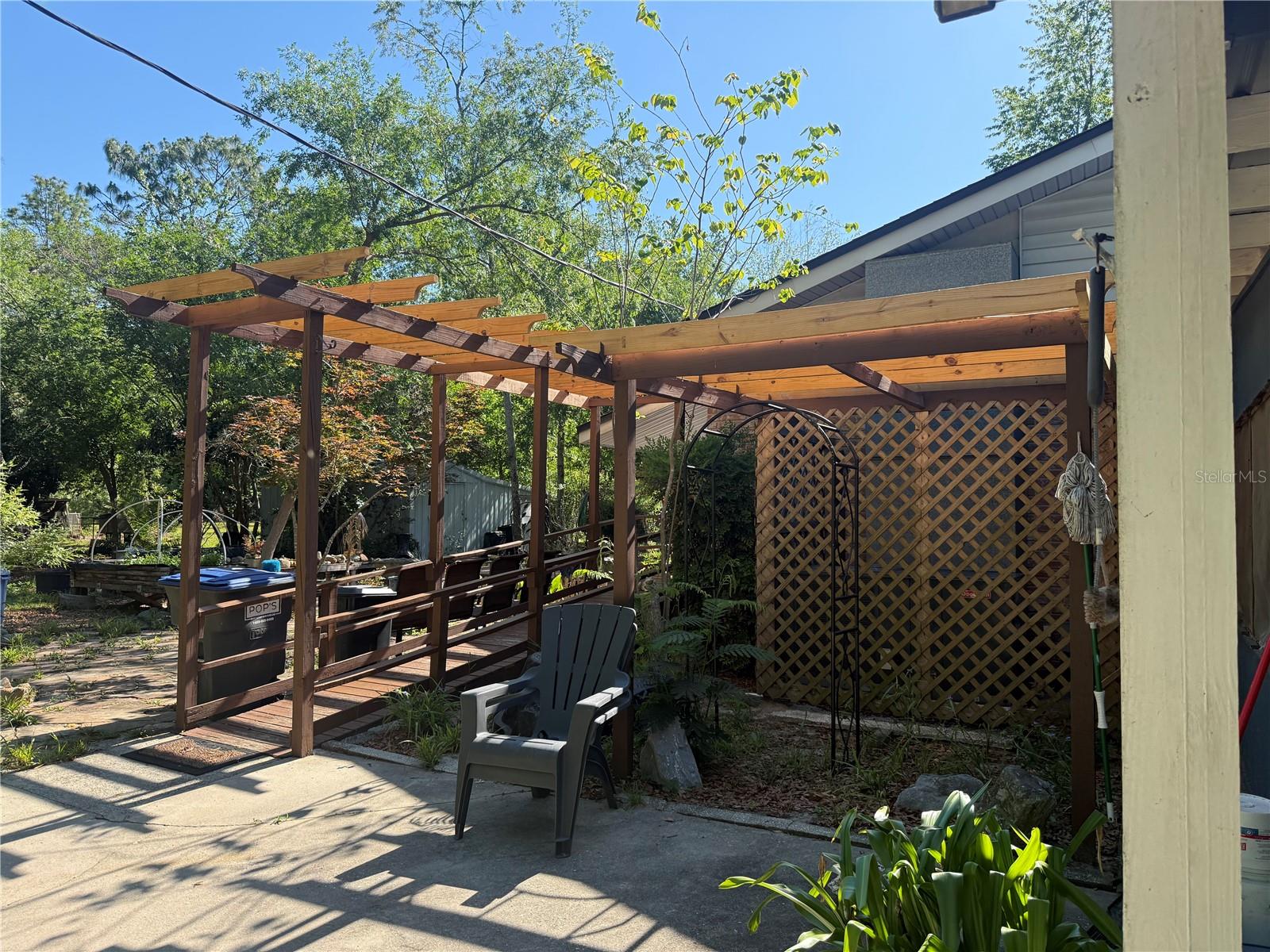 22155 COUNTY ROAD 136, LIVE OAK, FL, 32060