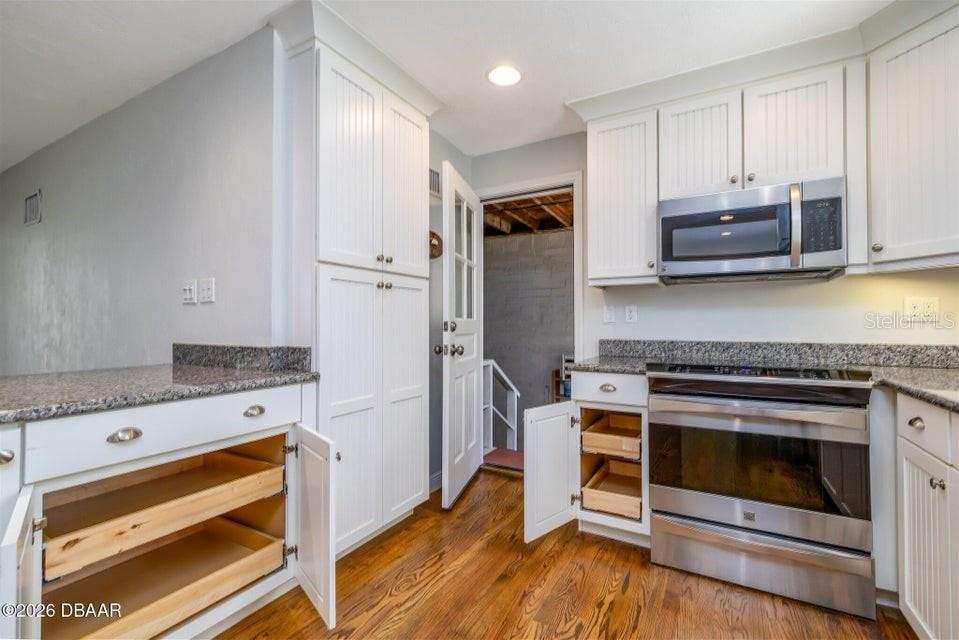 2825 GLADYS TER, DAYTONA BEACH, FL, 32118