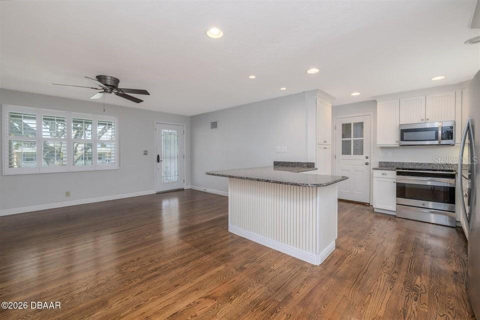 2825 GLADYS TER, DAYTONA BEACH, FL, 32118