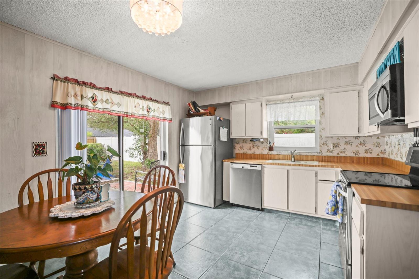 1613 GREENWOOD DR, DUNEDIN, FL, 34698