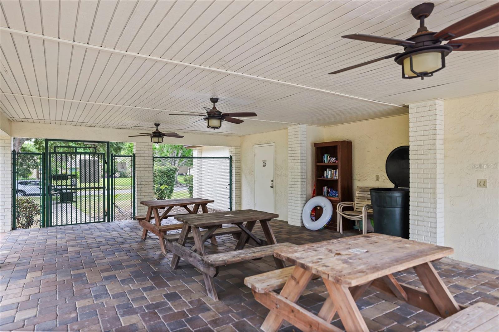 1613 GREENWOOD DR, DUNEDIN, FL, 34698