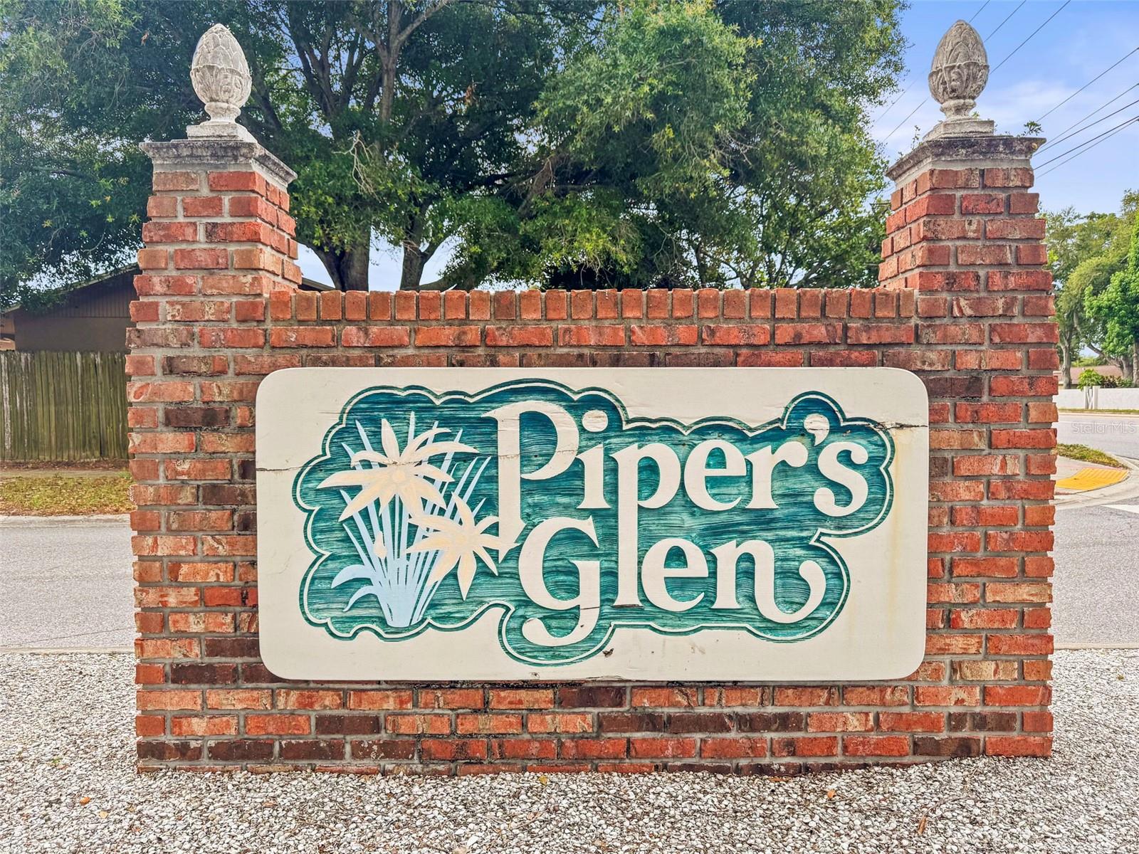 1613 GREENWOOD DR, DUNEDIN, FL, 34698