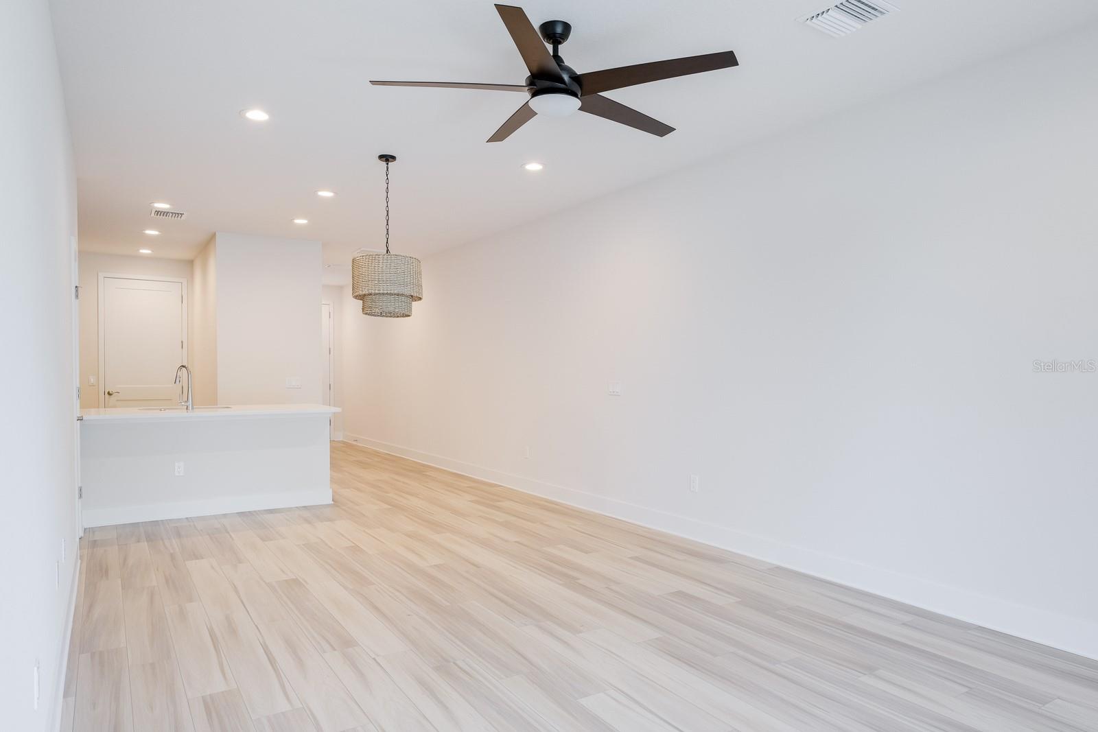 408 FINN WAY, DUNEDIN, FL, 34698