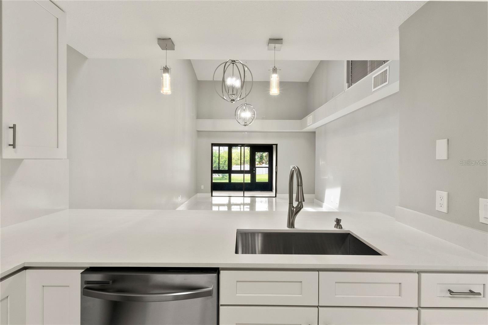 8044 SANDPOINT BLVD, ORLANDO, FL, 32819