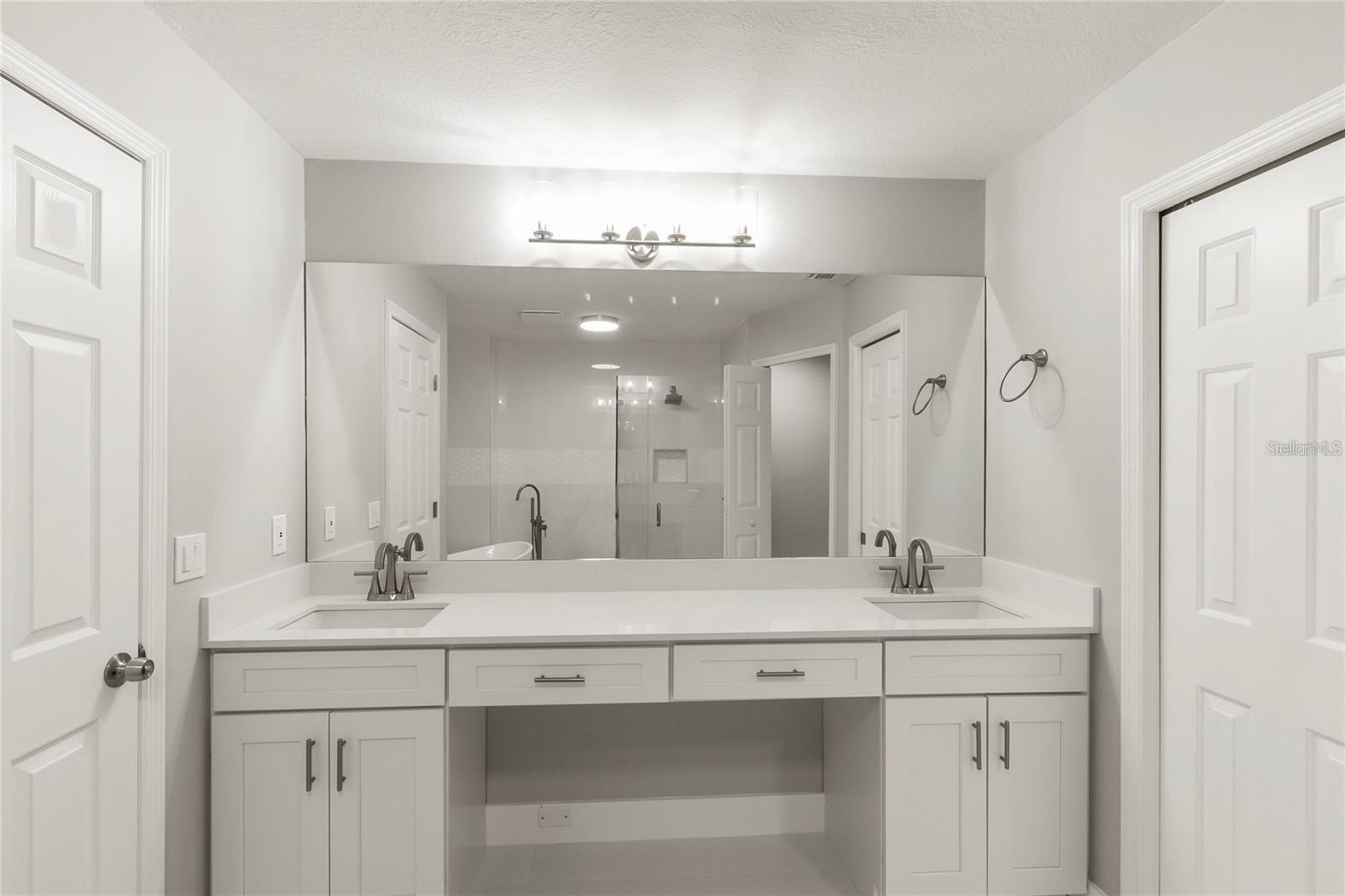8044 SANDPOINT BLVD, ORLANDO, FL, 32819