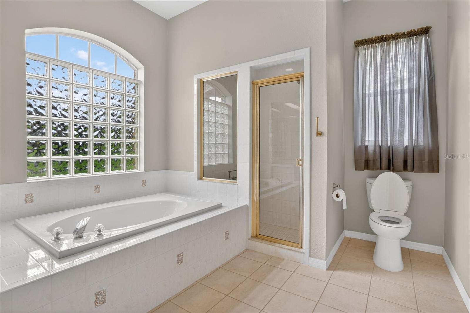 9363 TOOKE SHORE DR, WEEKI WACHEE, FL, 34613