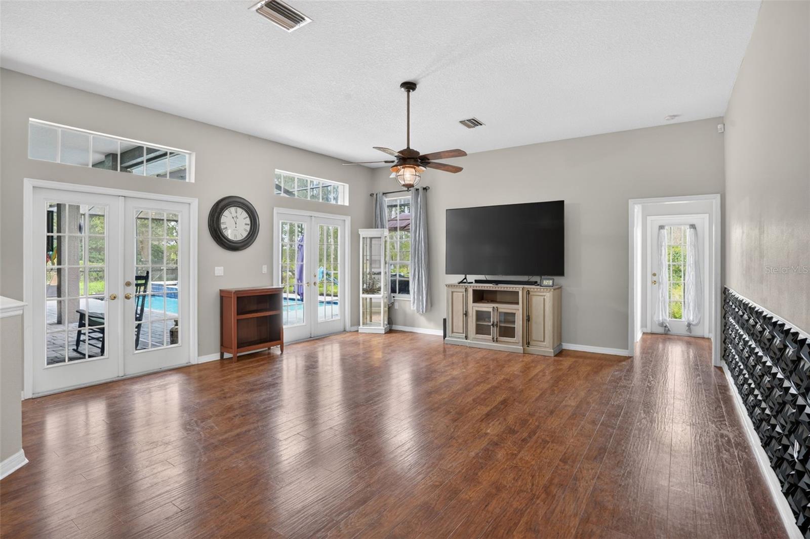 9363 TOOKE SHORE DR, WEEKI WACHEE, FL, 34613