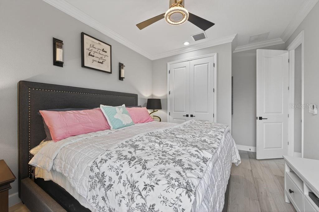 5220 LAKE VENICE DR, WIMAUMA, FL, 33598