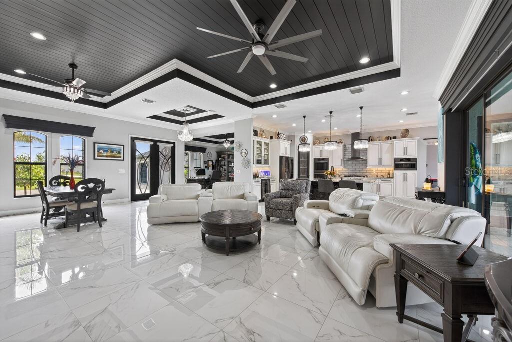 5220 LAKE VENICE DR, WIMAUMA, FL, 33598
