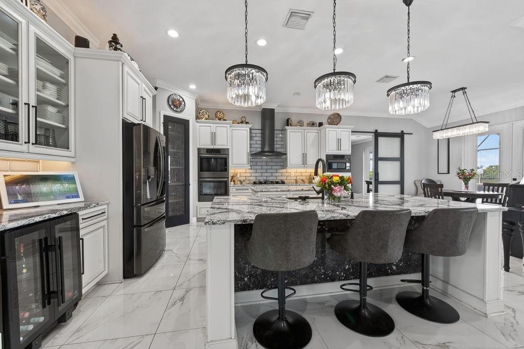 5220 LAKE VENICE DR, WIMAUMA, FL, 33598
