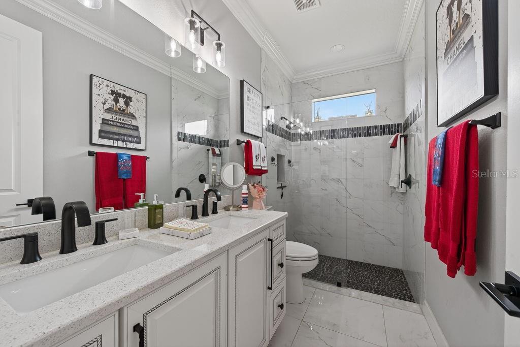 5220 LAKE VENICE DR, WIMAUMA, FL, 33598
