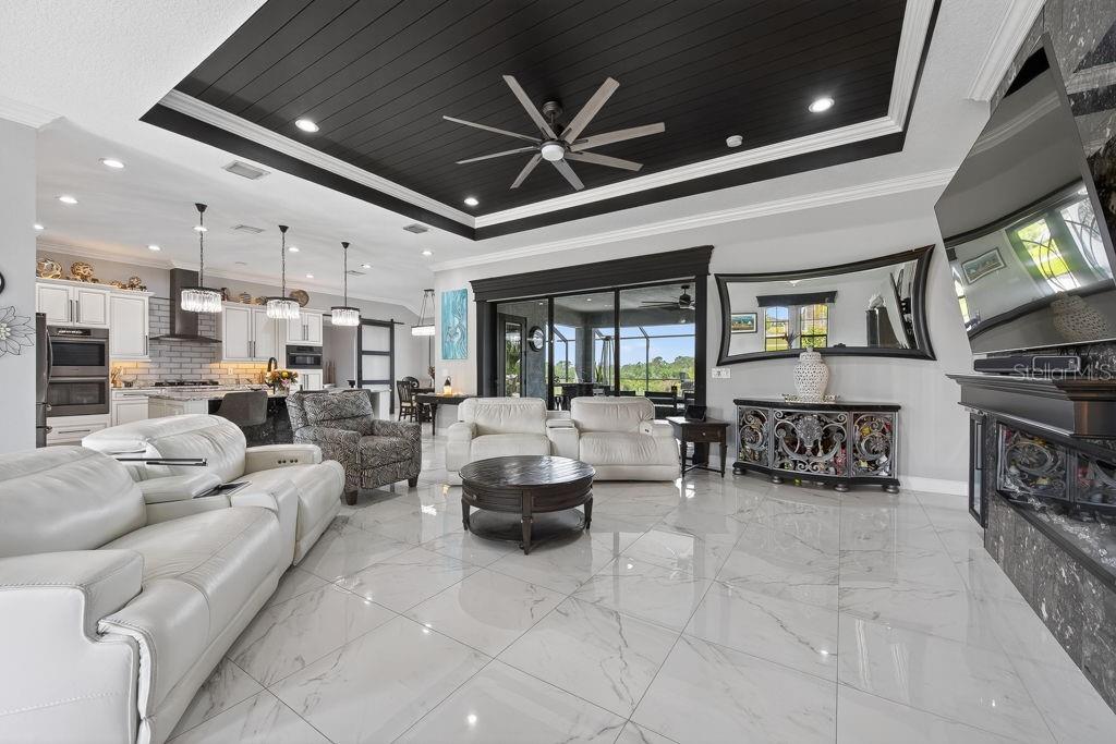 5220 LAKE VENICE DR, WIMAUMA, FL, 33598