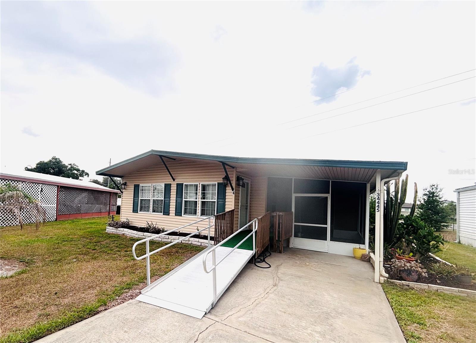 34445 COUNTRYSIDE DR, WESLEY CHAPEL, FL, 33543