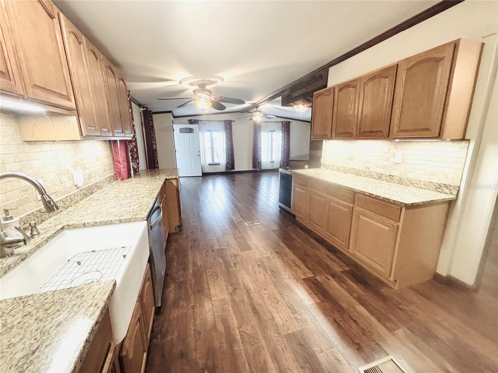 34445 COUNTRYSIDE DR, WESLEY CHAPEL, FL, 33543