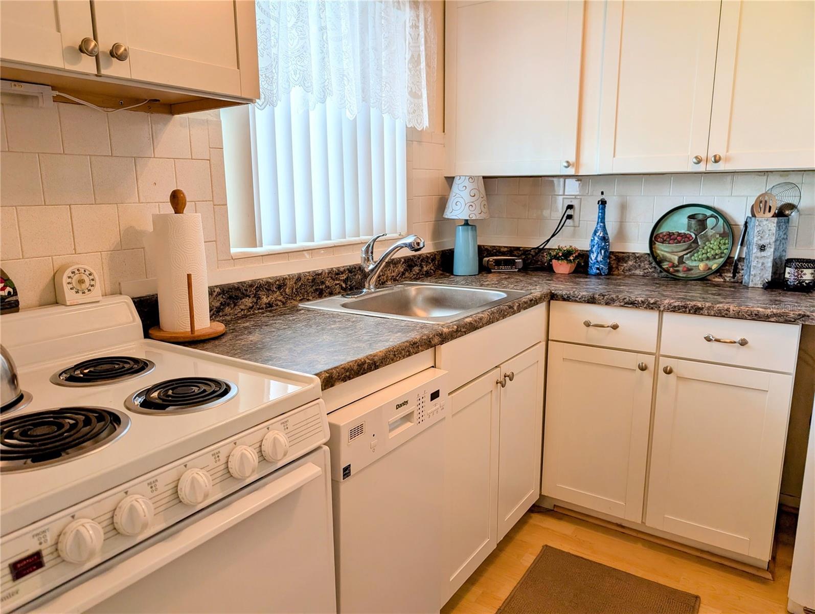 1830 RESTFUL DR #M-33, BRADENTON, FL, 34207