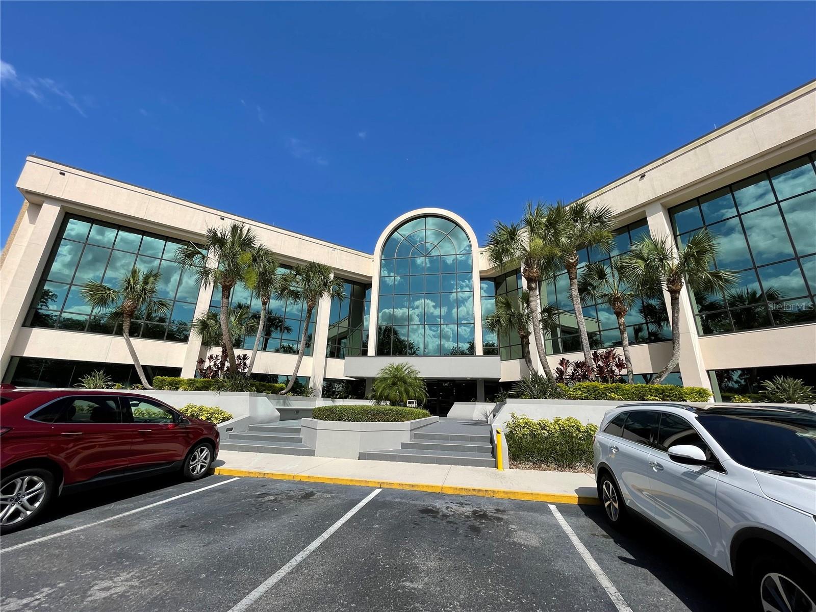 1300 CITIZENS BLVD, LEESBURG, FL, 34748