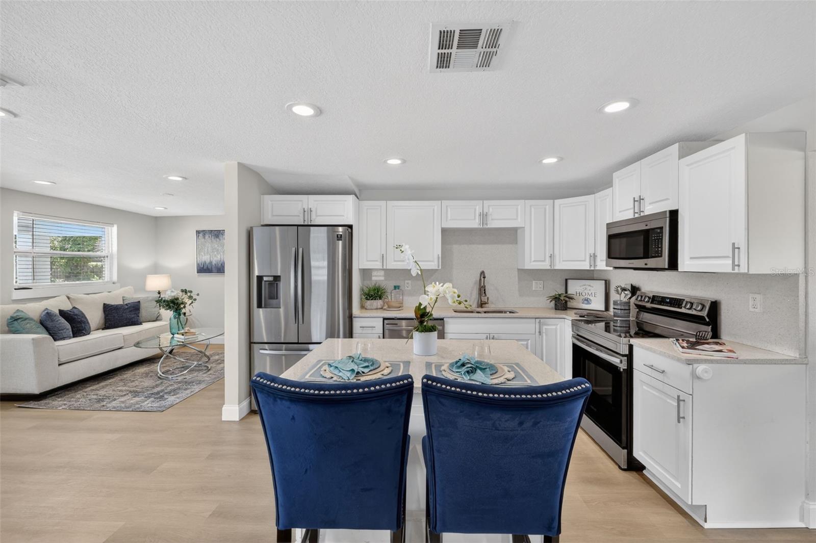 8149 PORTULACA AVE, SEMINOLE, FL, 33777