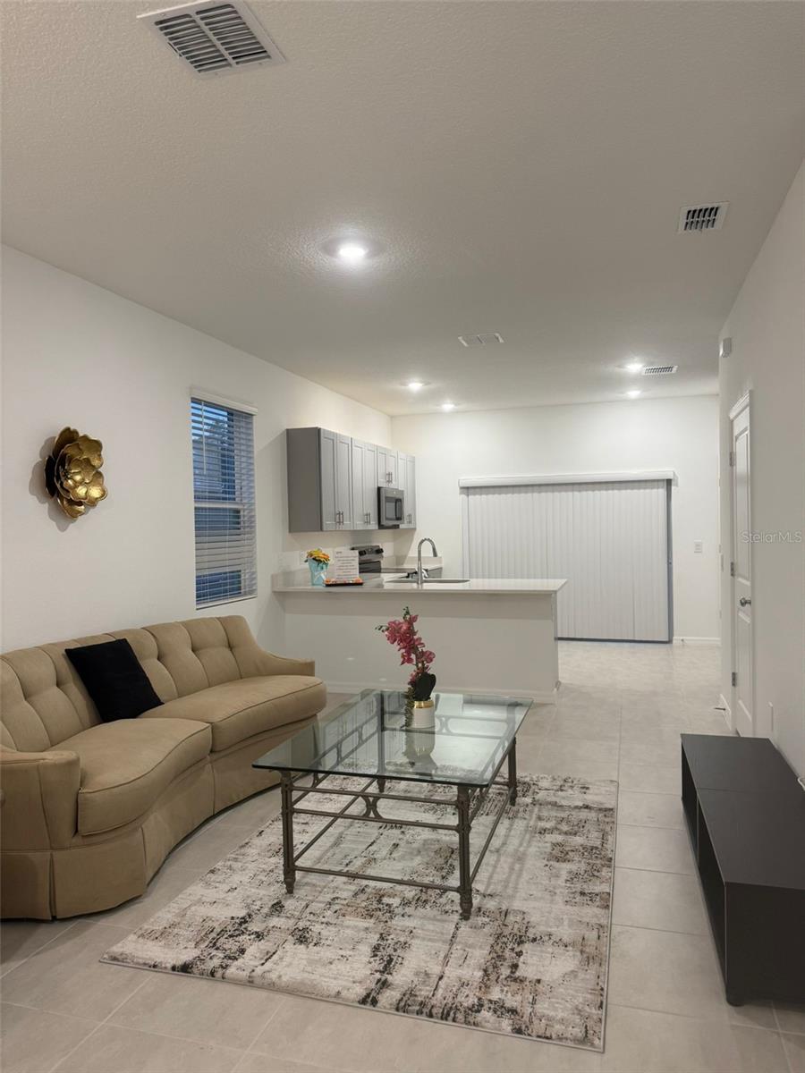 3021 SKYLINE LOOP, KISSIMMEE, FL, 34758