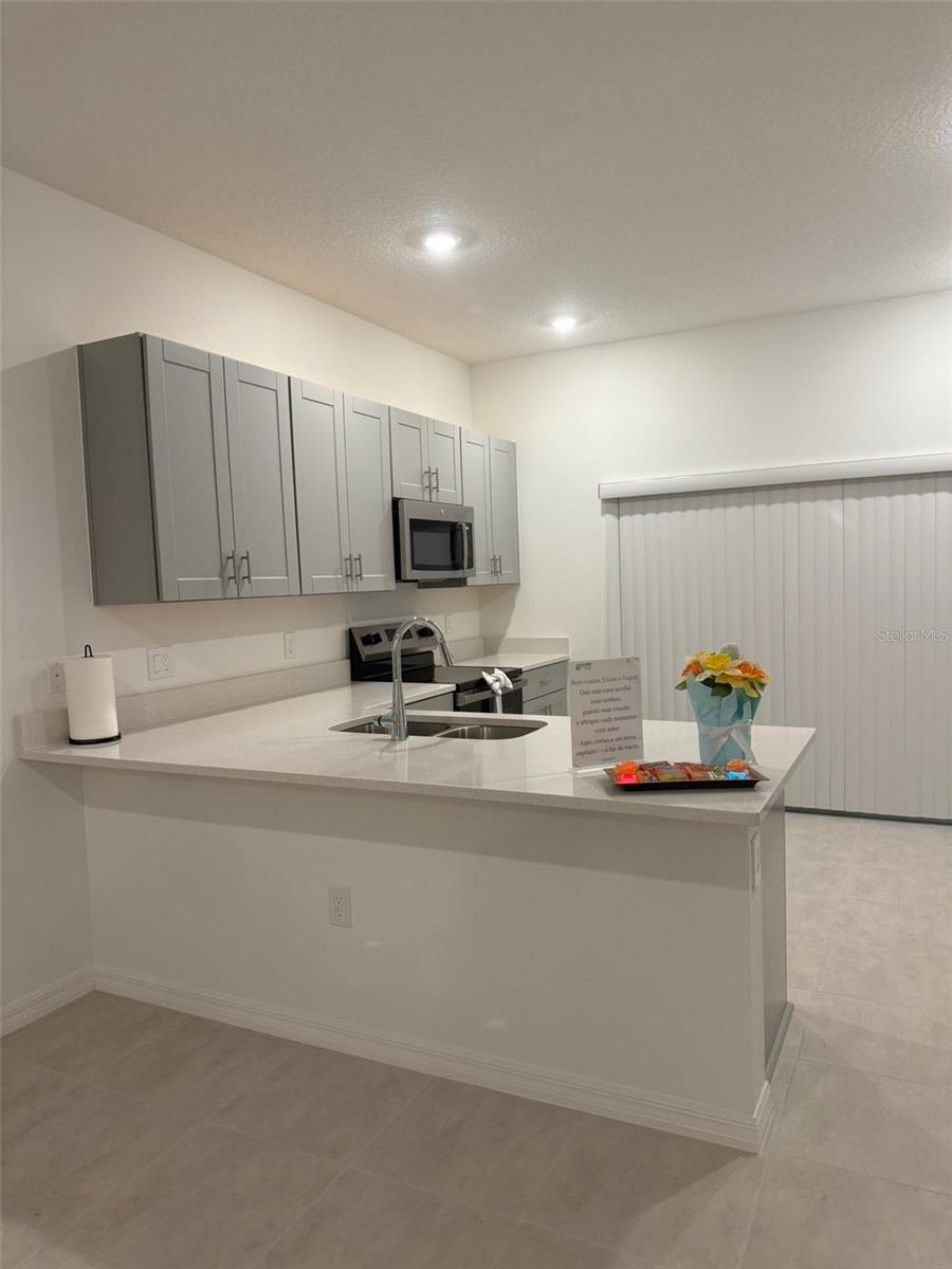 3021 SKYLINE LOOP, KISSIMMEE, FL, 34758