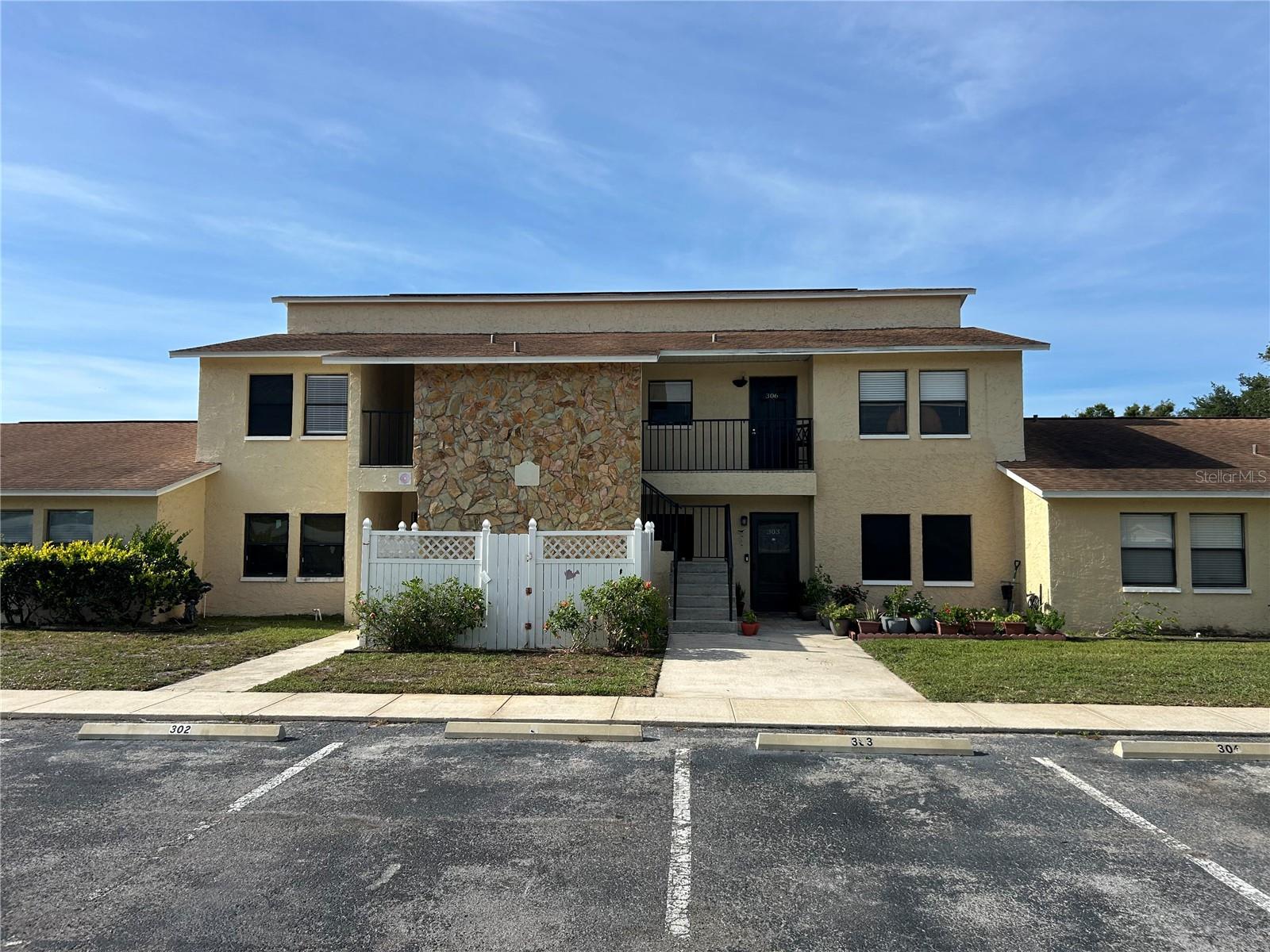6301 58TH ST N #304, PINELLAS PARK, FL, 33781