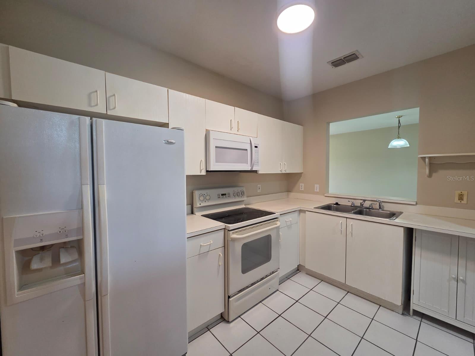 489 LAS CORTES LN #204, ORLANDO, FL, 32824