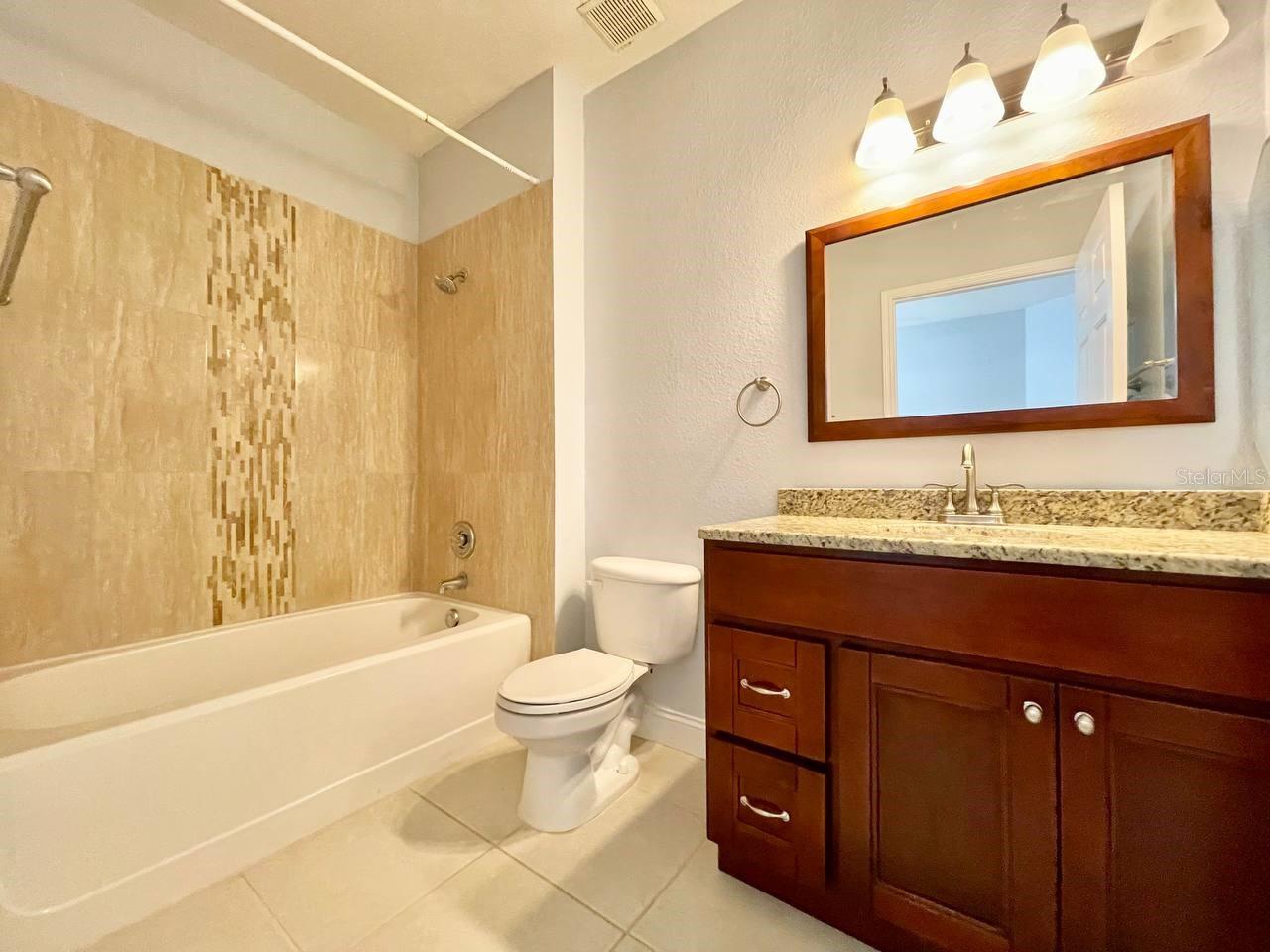 4333 BAYSIDE VILLAGE DR #128, TAMPA, FL, 33615