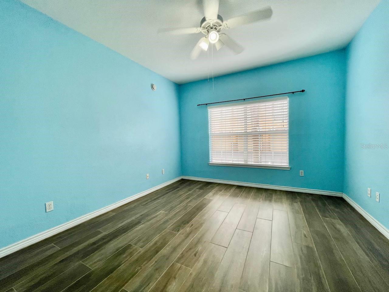 4333 BAYSIDE VILLAGE DR #128, TAMPA, FL, 33615