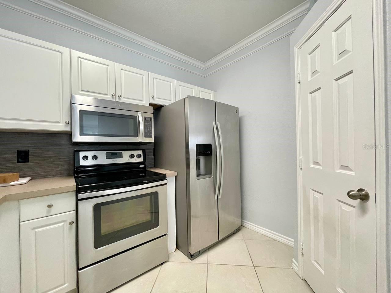 4333 BAYSIDE VILLAGE DR #128, TAMPA, FL, 33615