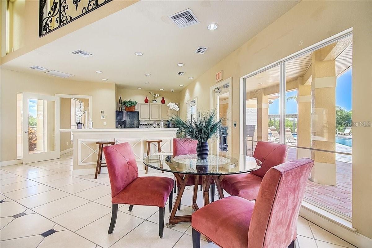 4333 BAYSIDE VILLAGE DR #128, TAMPA, FL, 33615