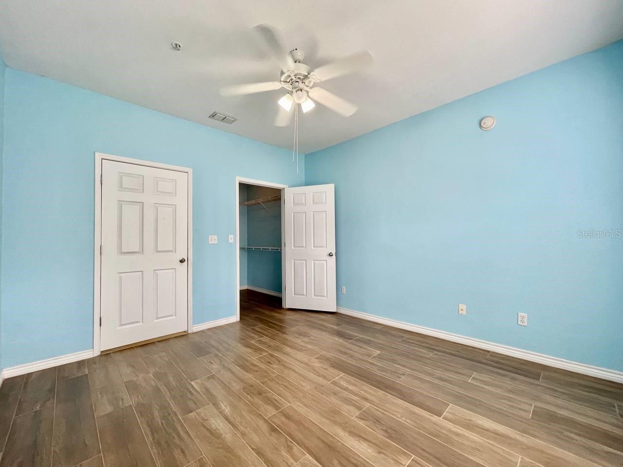 4333 BAYSIDE VILLAGE DR #128, TAMPA, FL, 33615
