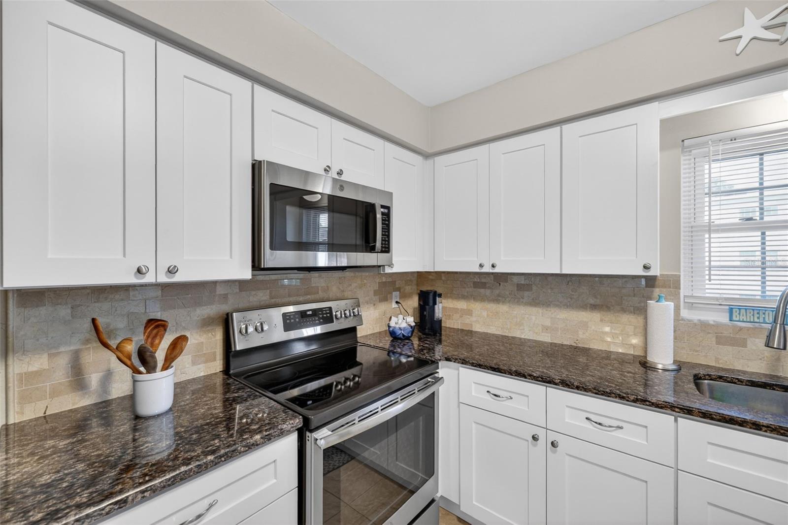 1706 BELLEAIR FOREST DR #220, BELLEAIR, FL, 33756