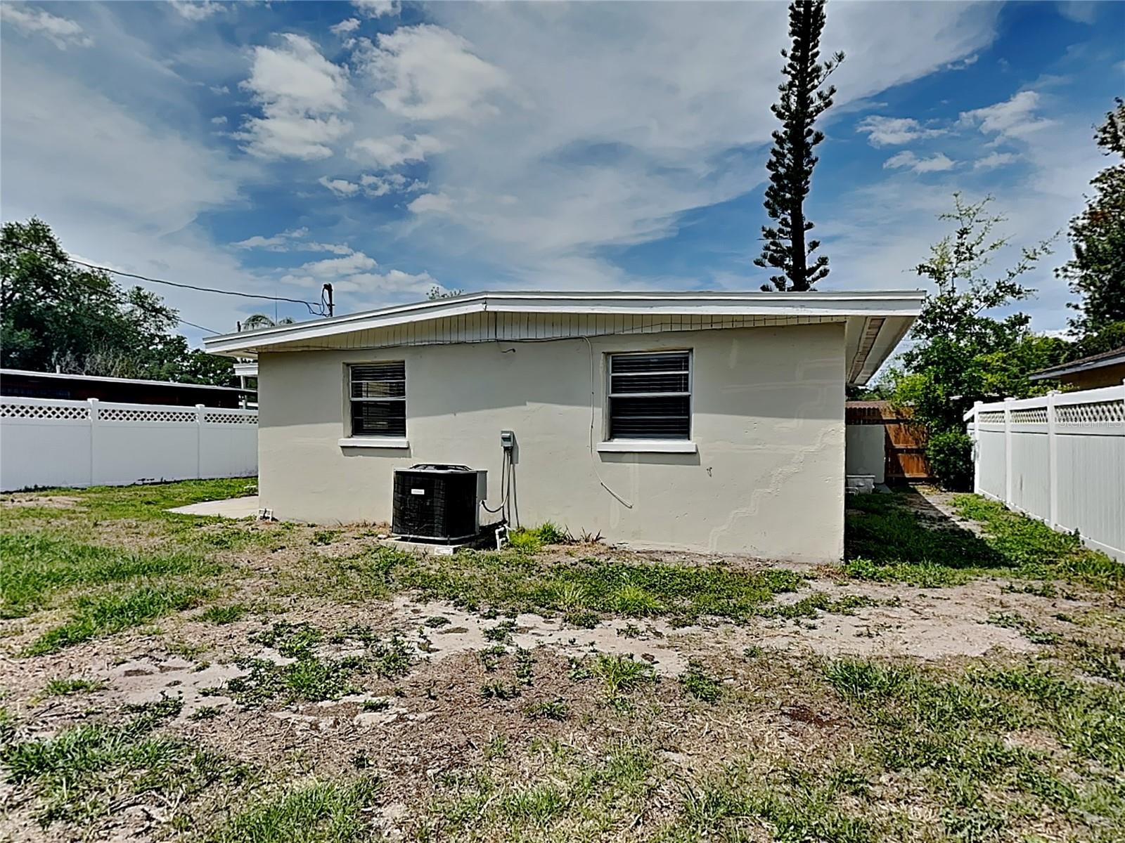 2514 10TH AVENUE DR NE, BRADENTON, FL, 34208