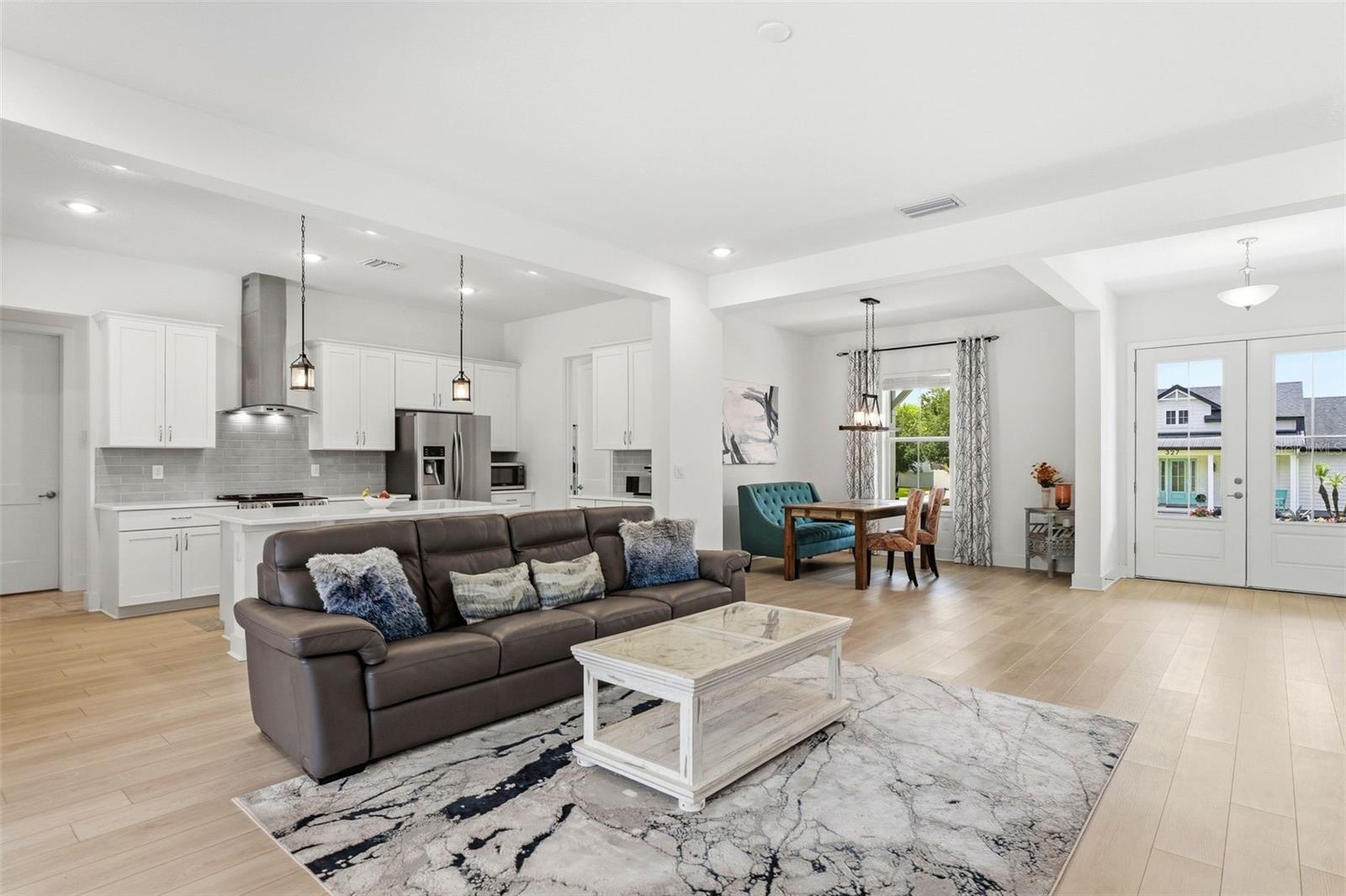 326 W DELAWARE AVE, LAKE HELEN, FL, 32744