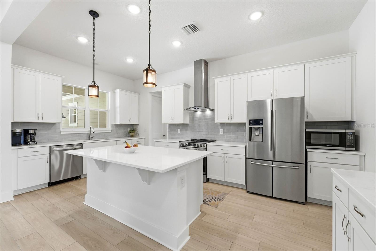 326 W DELAWARE AVE, LAKE HELEN, FL, 32744