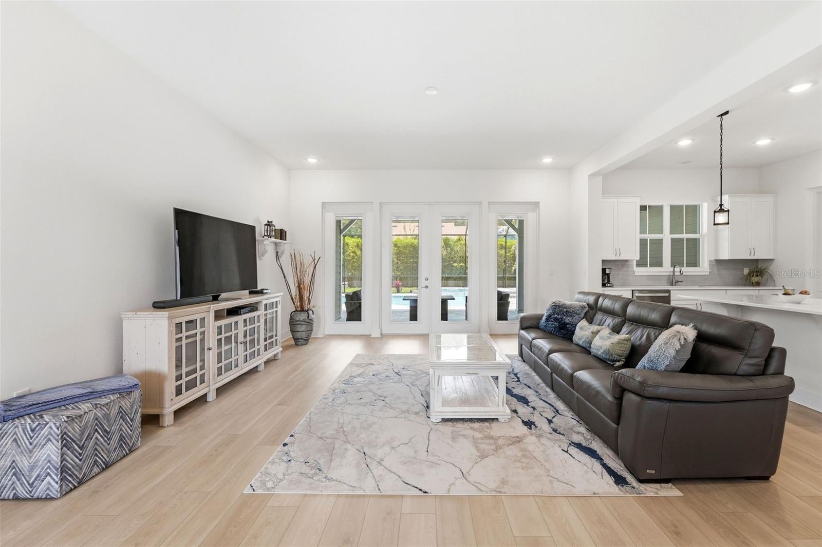 326 W DELAWARE AVE, LAKE HELEN, FL, 32744