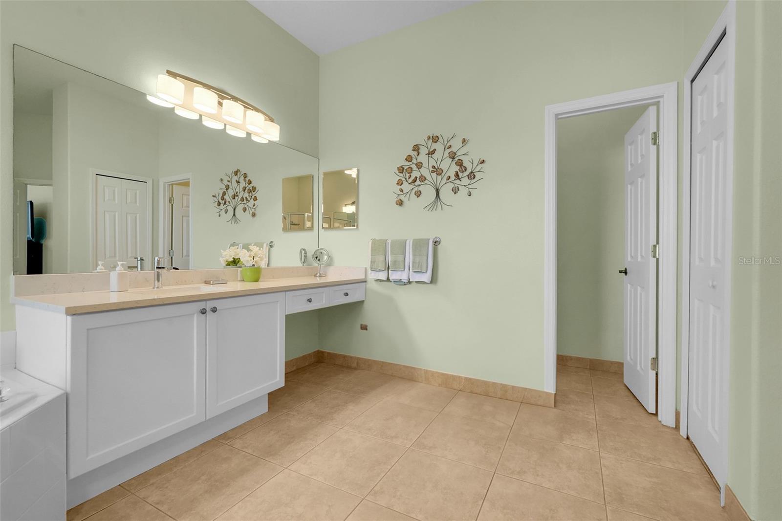 2947 MAJESTIC ISLE DR, CLERMONT, FL, 34711