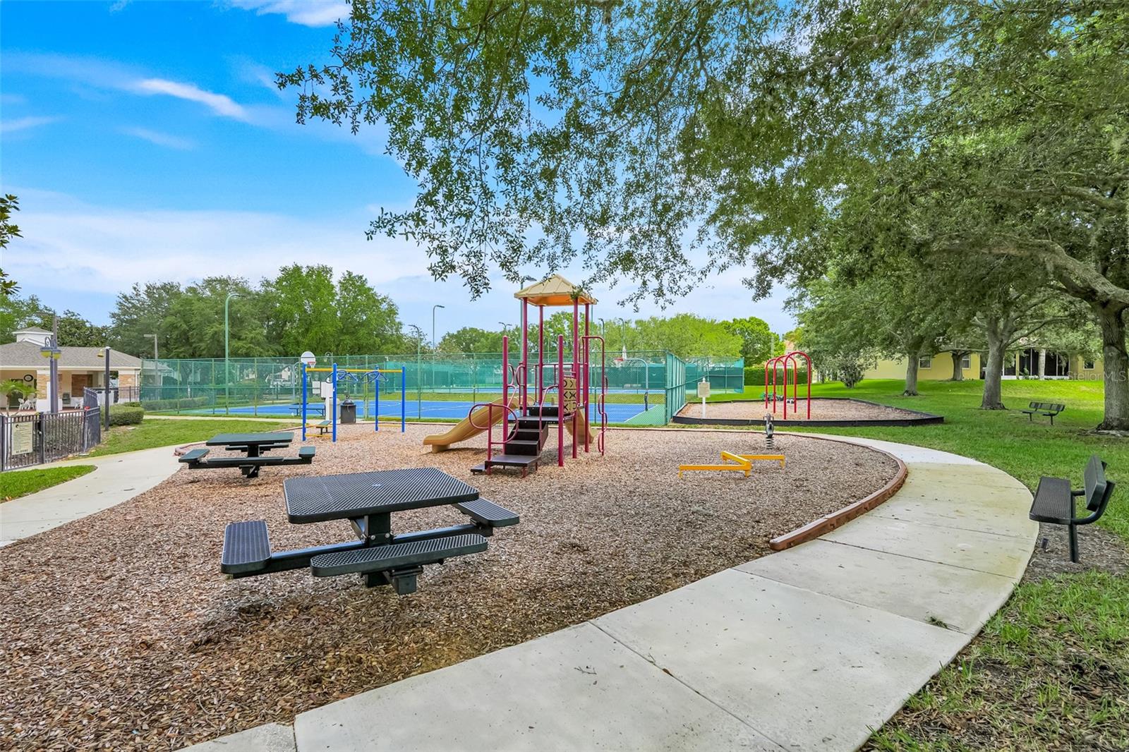 2947 MAJESTIC ISLE DR, CLERMONT, FL, 34711