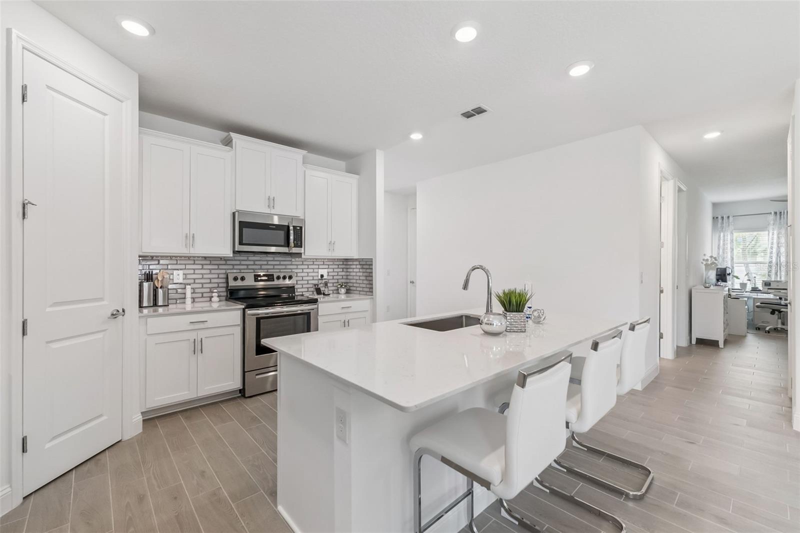 2110 RAGLAN CIR, ORMOND BEACH, FL, 32174