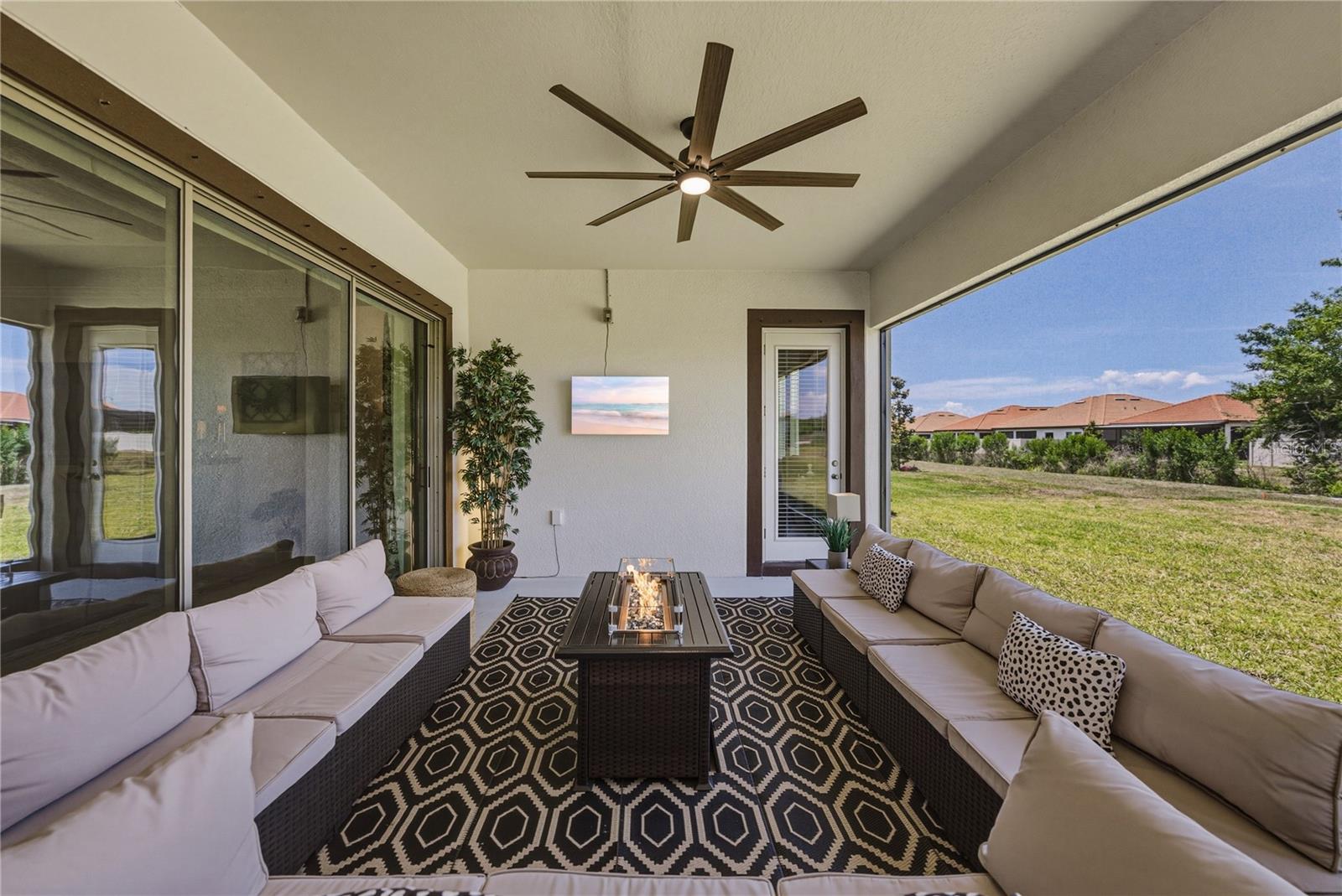 5305 WINDY GROVE DR, WIMAUMA, FL, 33598