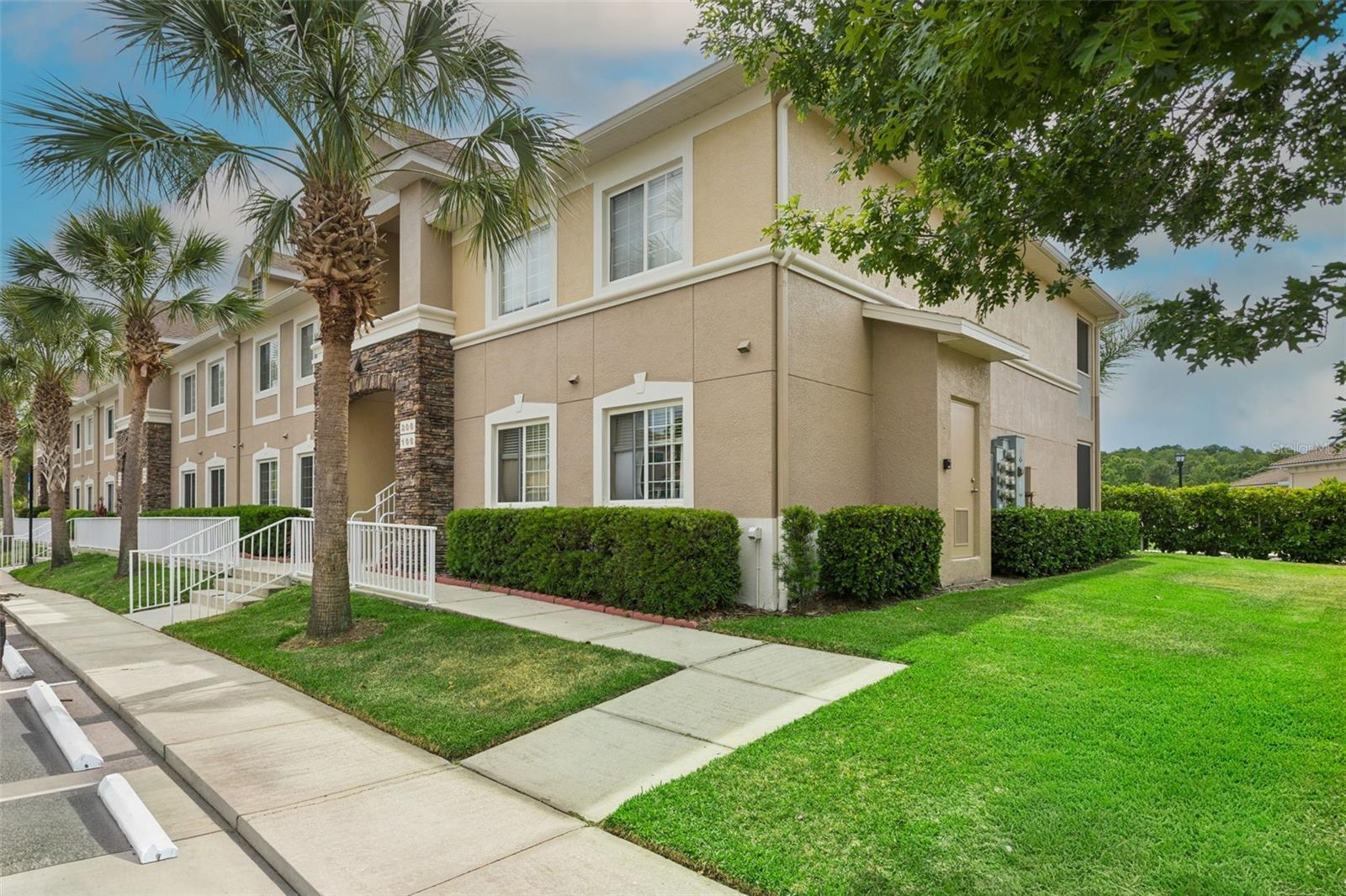 1195 GODAVARI WAY #105, WESLEY CHAPEL, FL, 33543
