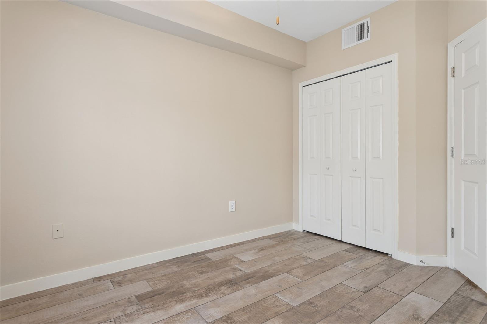 1195 GODAVARI WAY #105, WESLEY CHAPEL, FL, 33543
