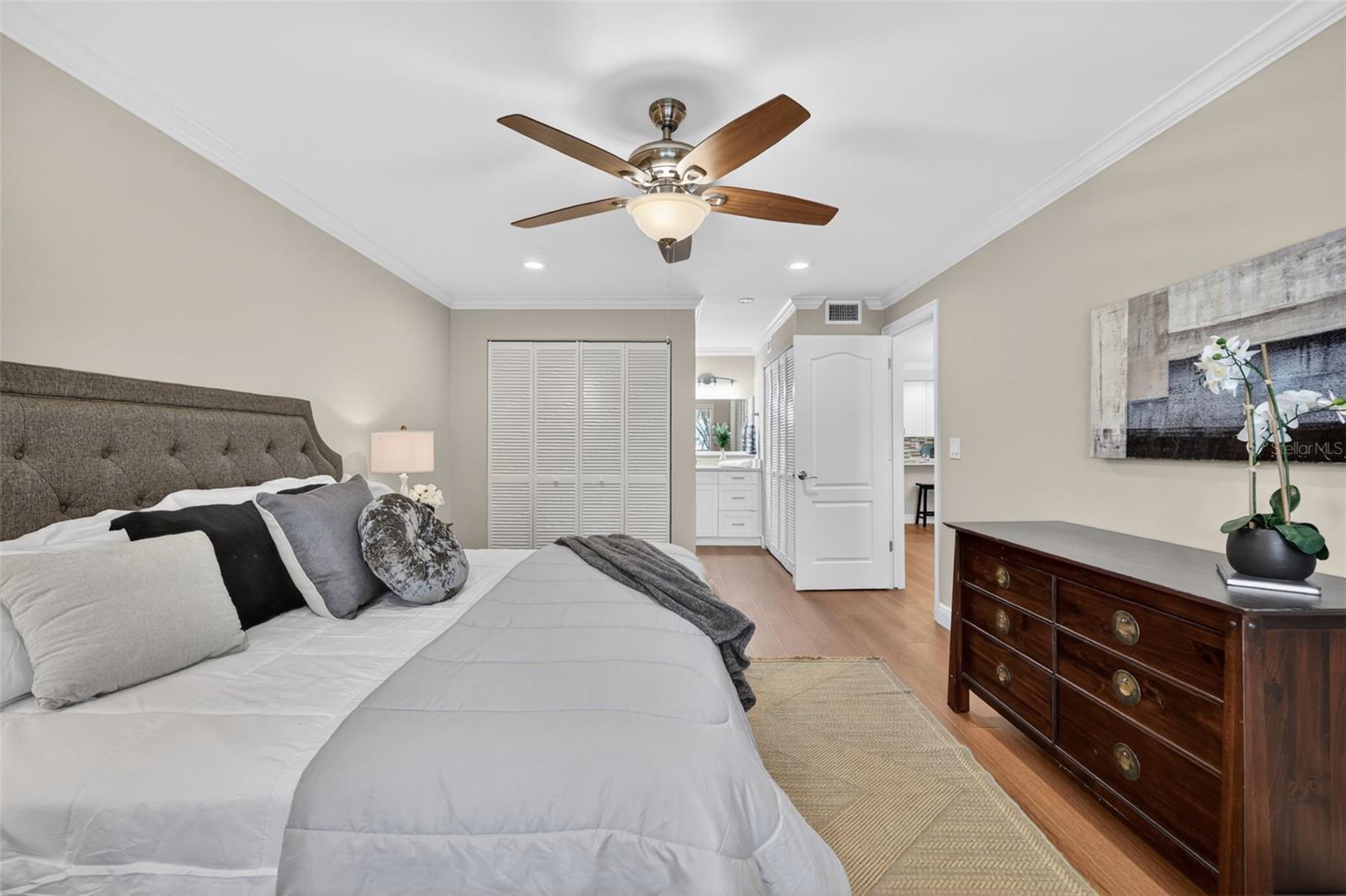 731 83RD AVE N #105, ST PETERSBURG, FL, 33702