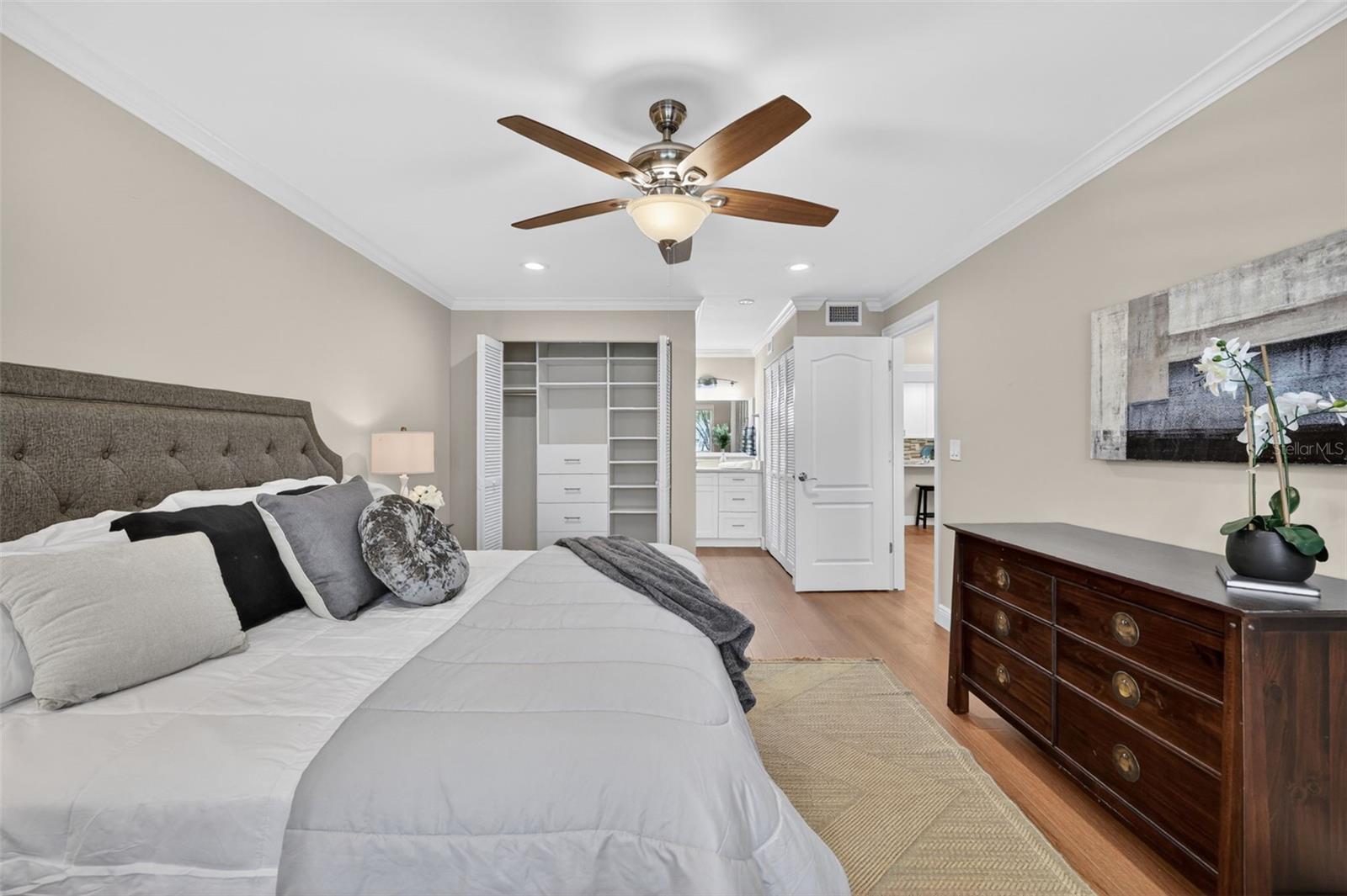 731 83RD AVE N #105, ST PETERSBURG, FL, 33702