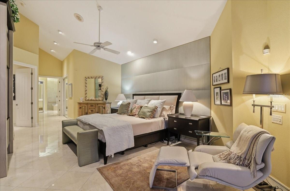 3620 FAIR OAKS PL, LONGBOAT KEY, FL, 34228