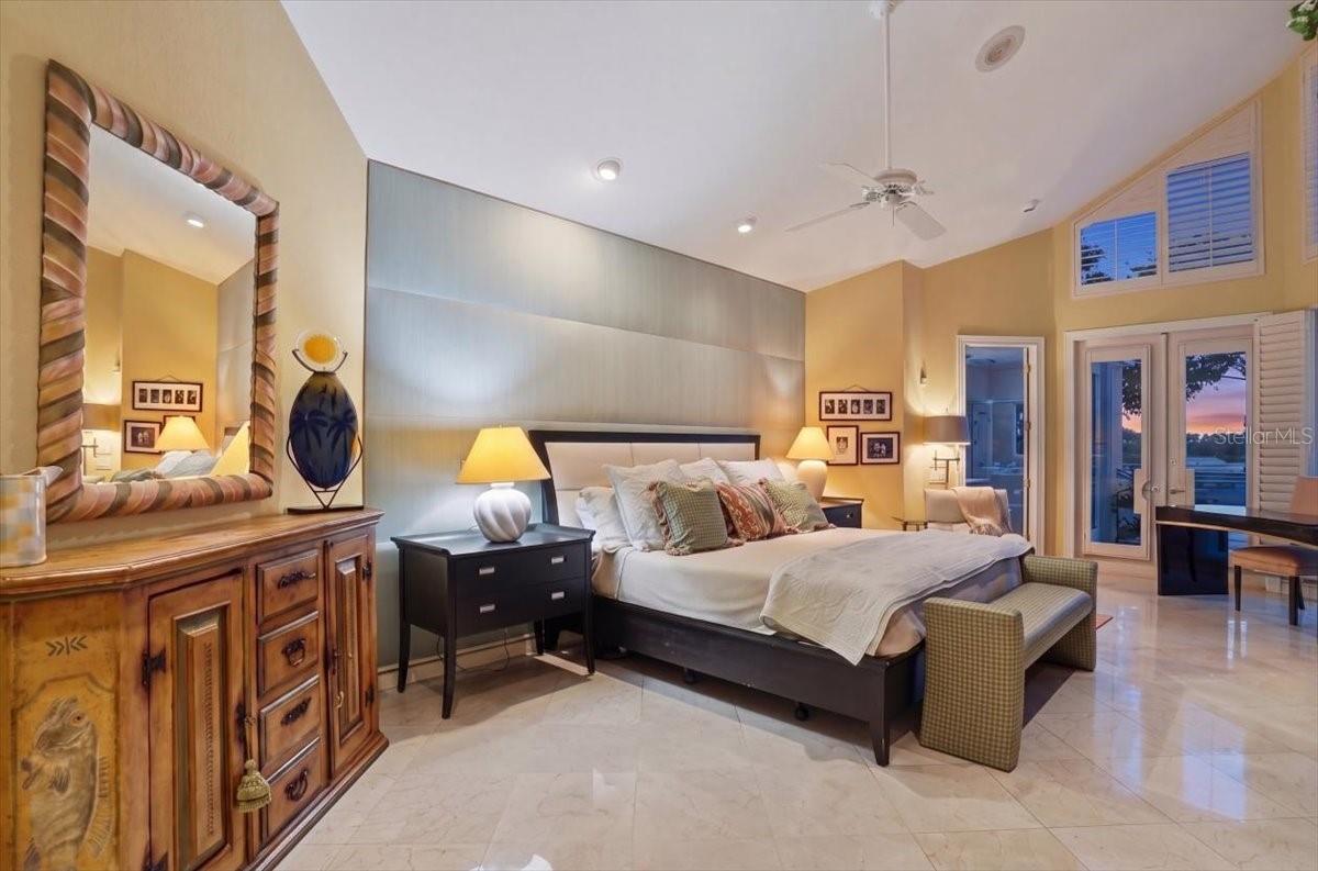 3620 FAIR OAKS PL, LONGBOAT KEY, FL, 34228