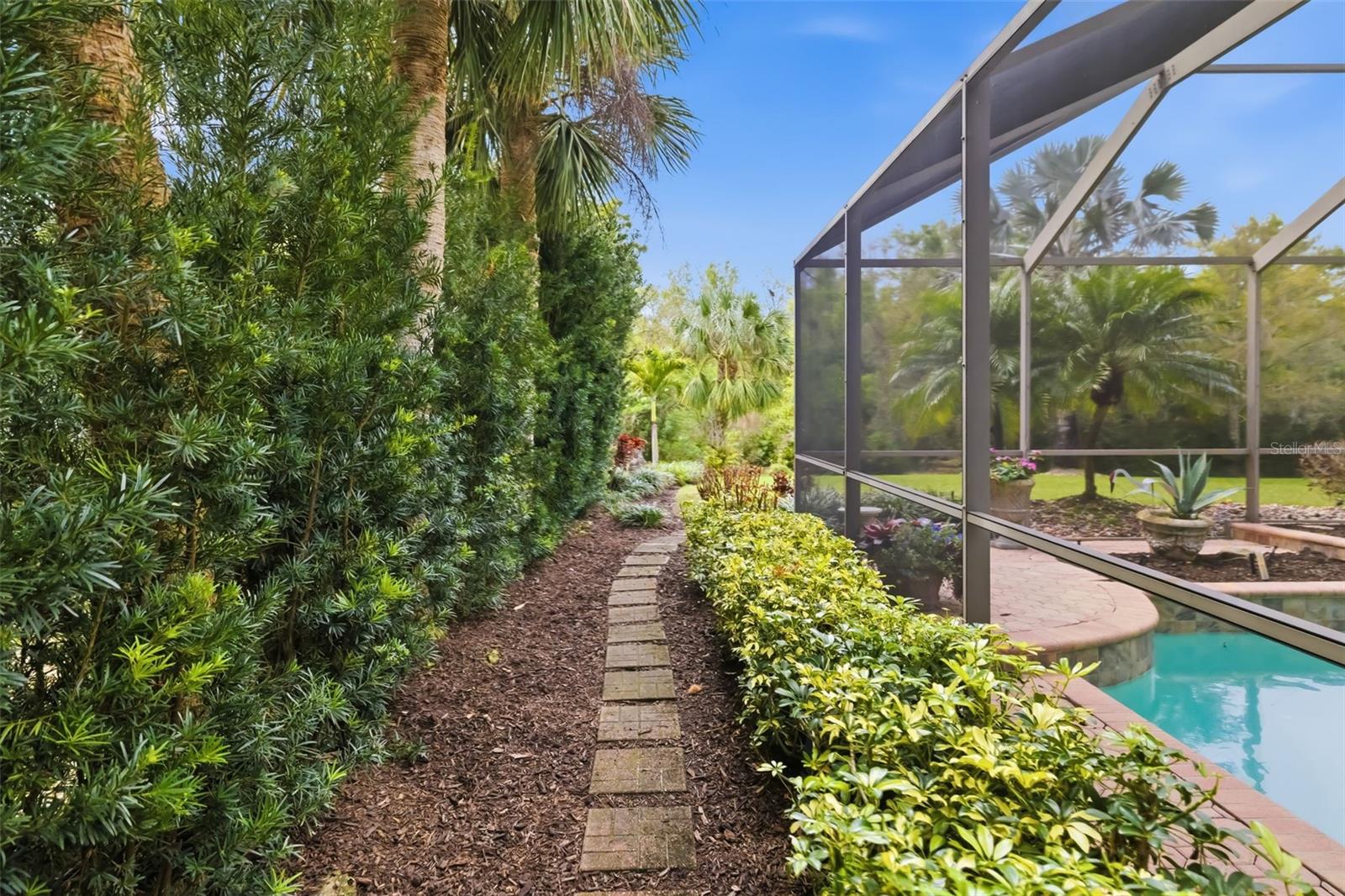 2089 SANDHILL LN, NOKOMIS, FL, 34275