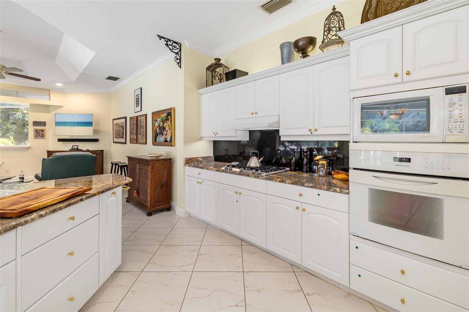 2089 SANDHILL LN, NOKOMIS, FL, 34275