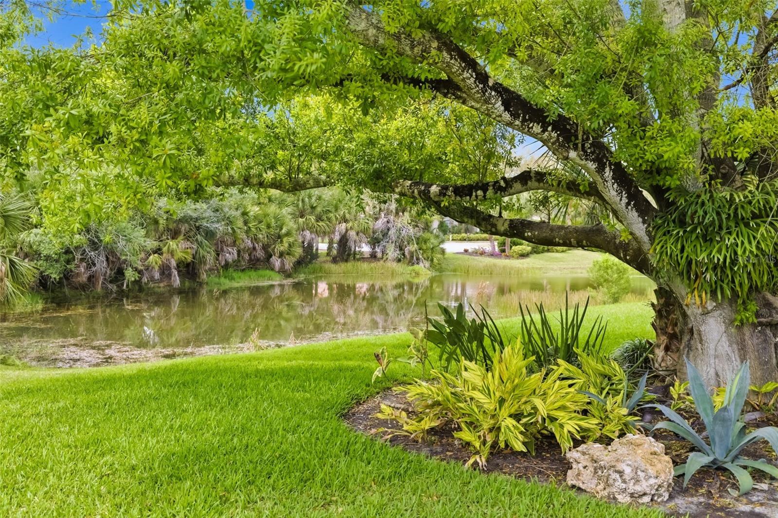2089 SANDHILL LN, NOKOMIS, FL, 34275